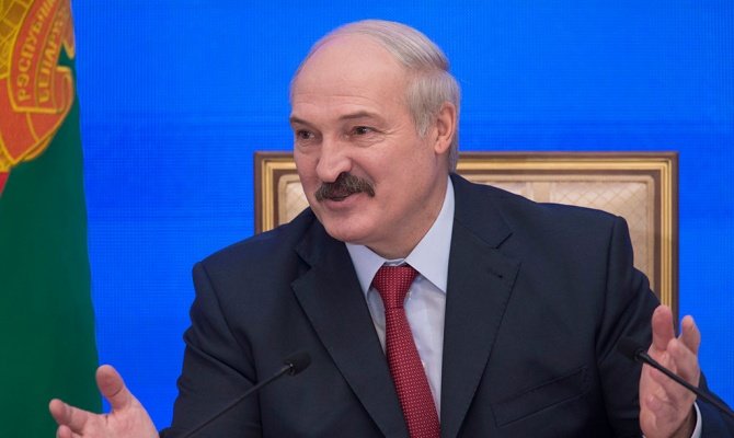 Лукашенко: Беларусь готова обучить китайцев игре в хоккей