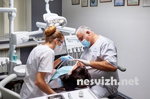 Хирург-стоматолог - чем именно он занимается?